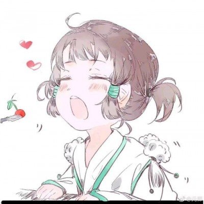 印度男子头骨插砍刀淡定走动玩手机
